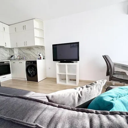 Apartment Sea View 3 *