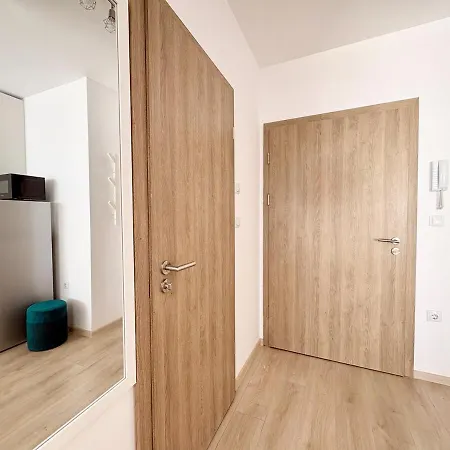 Apartment Sea View 3 *