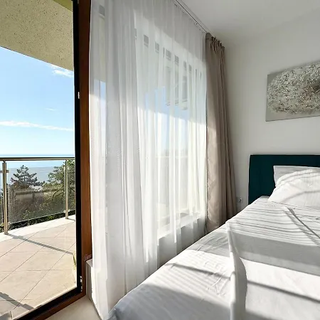 Sea View 3 Apartment Warna